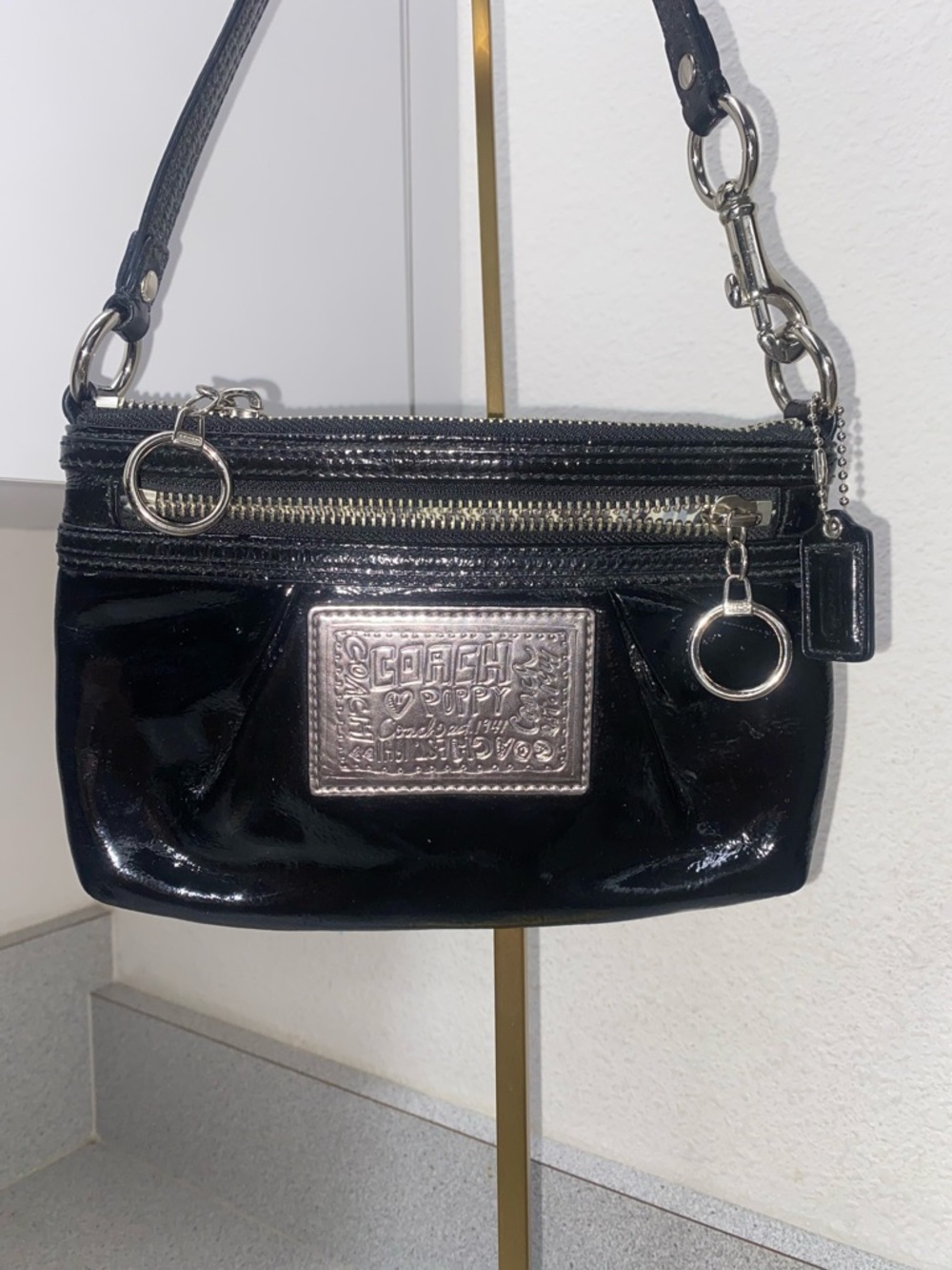 Coach Poppy Vintage Black Patent Mini Shoulder Bag with Silver Hardware EUC - Picture 2 of 15